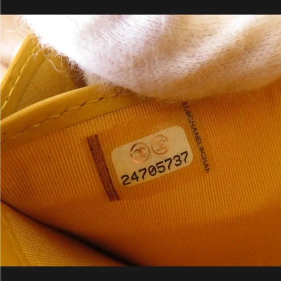 ๐ Authentic CHANEL Camellia Leather Around Zip Zippy Long Wallet - Picture 14 of 15